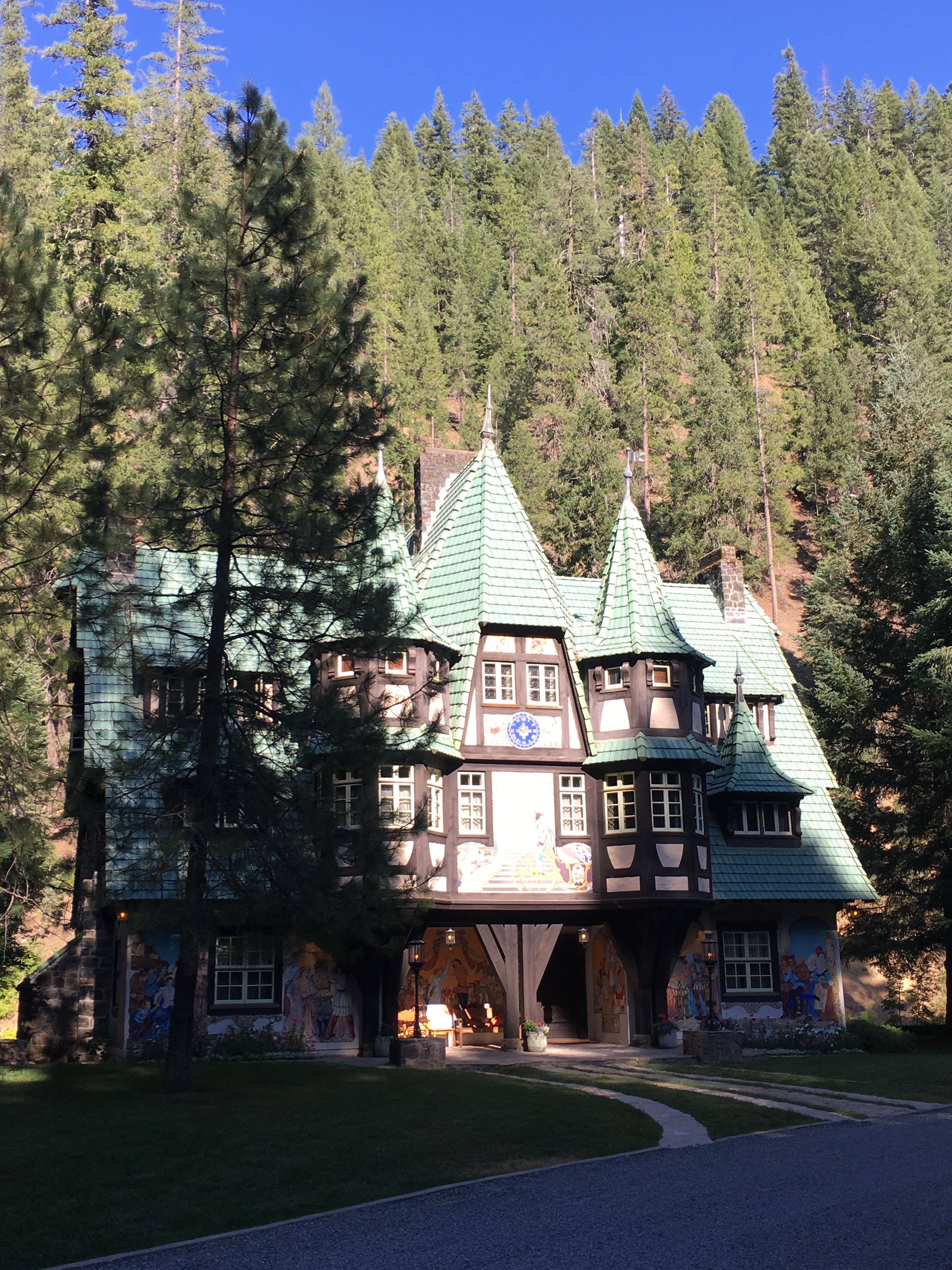 Bear House, Wyntoon, by Julia Morgan, completed in 1933