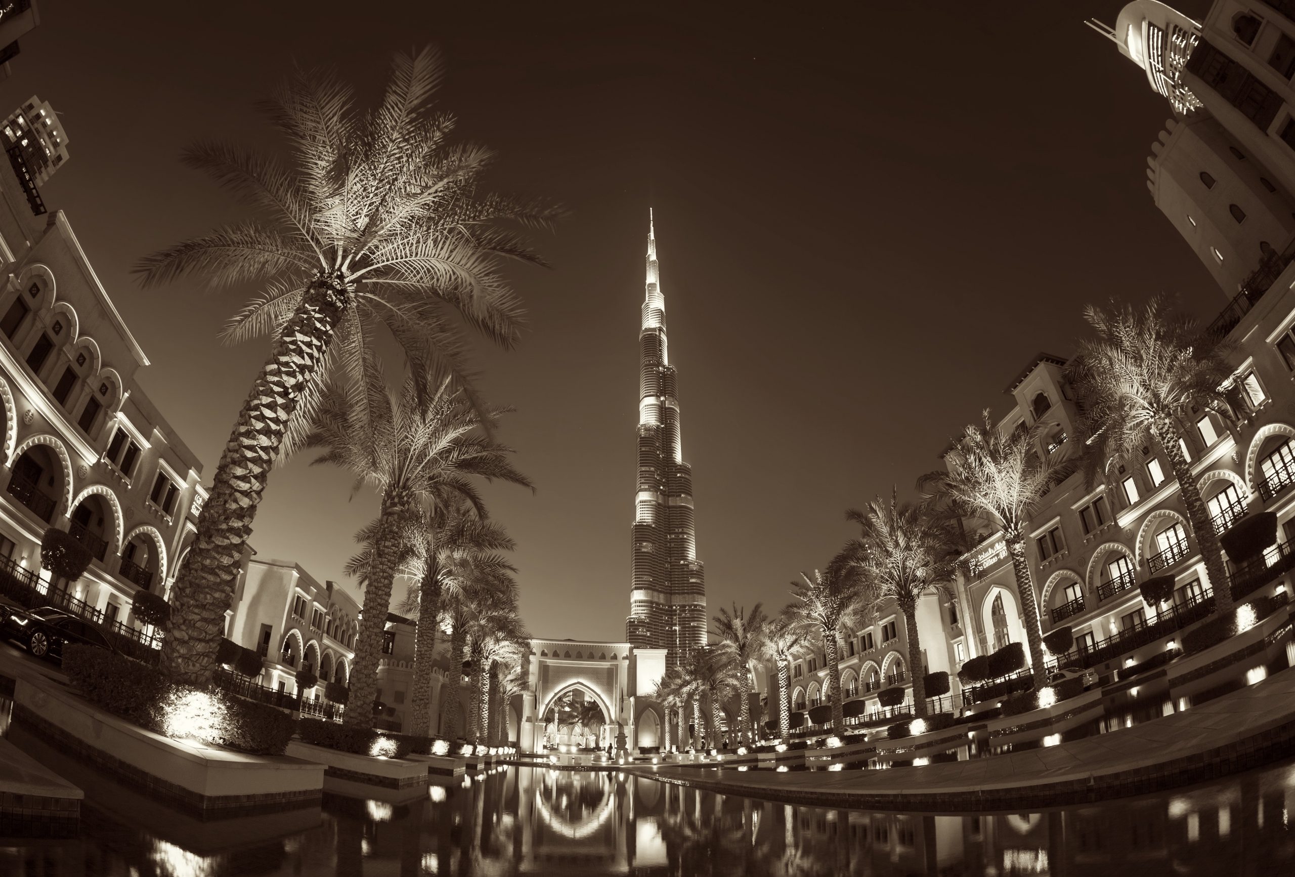 Burj Khalifa in Dubai at night