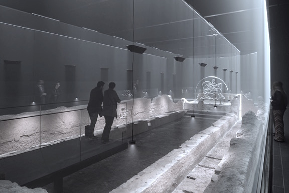 London Mithraeum: a Roman ruin re-imagined