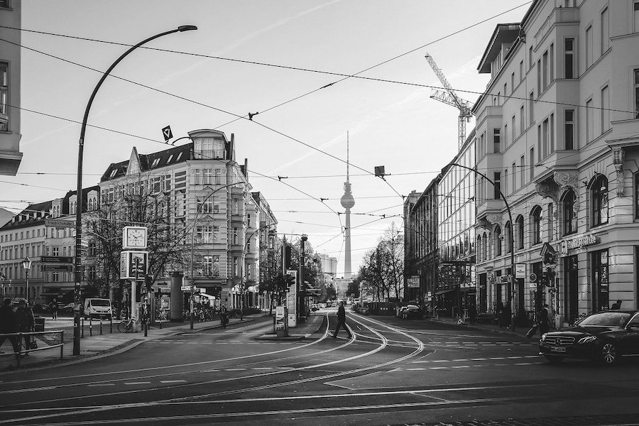 Protesters battle to expropriate big Berlin landlords