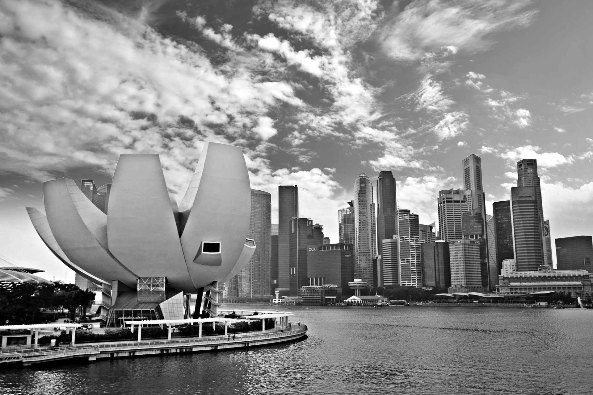 Singapore REITs – monthly ﻿analysis