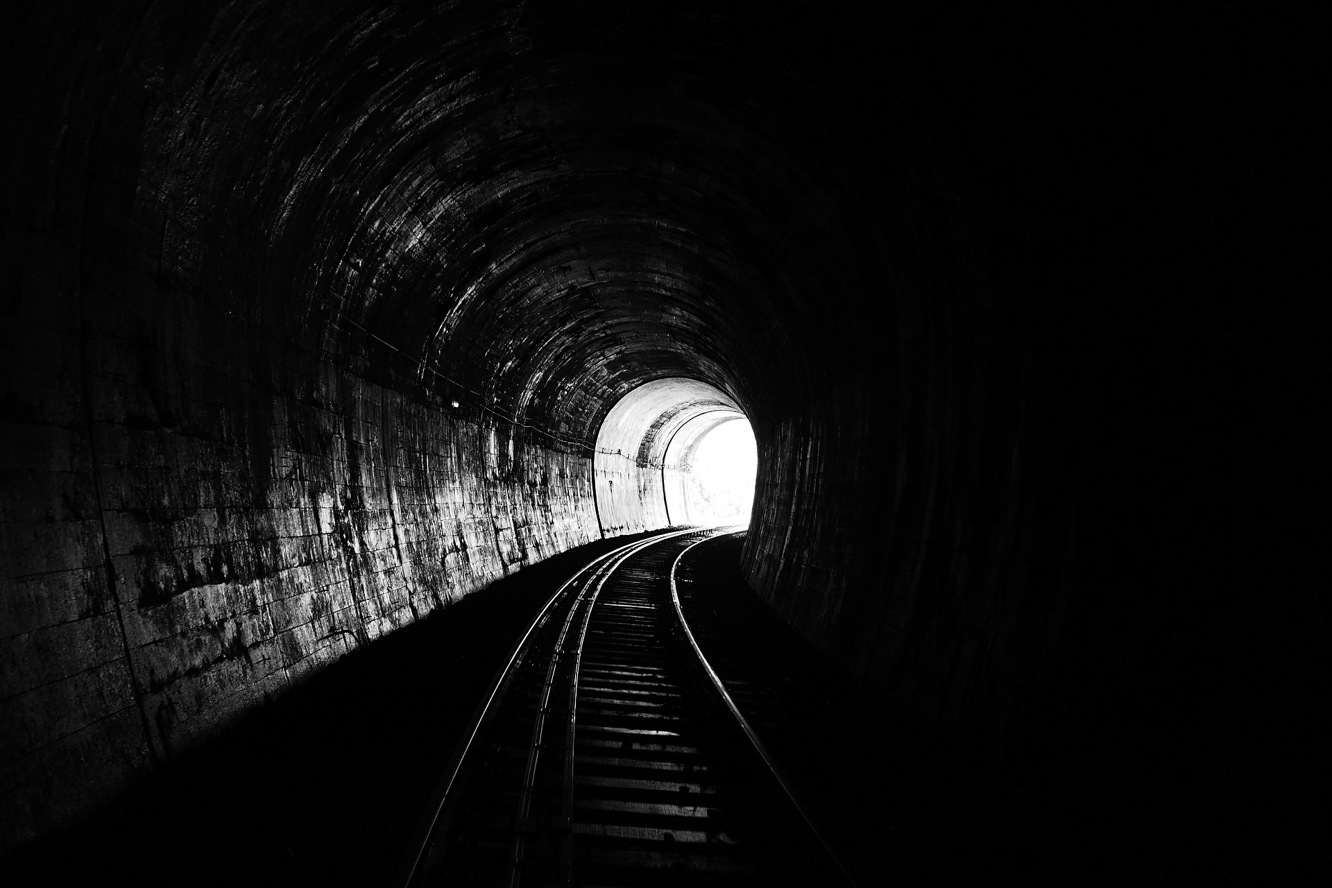 Into the tunnel, thinking in the dark