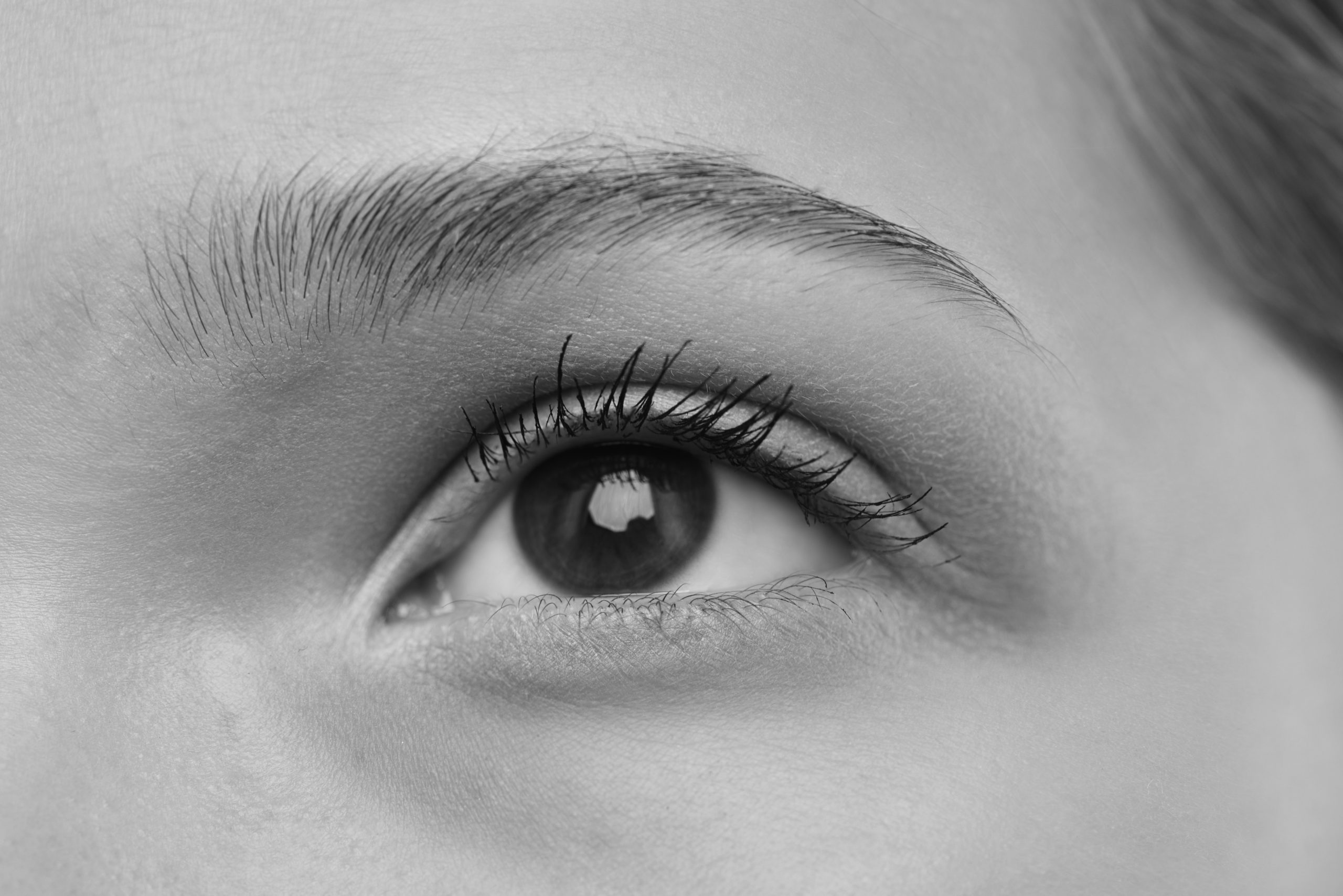 Father Time advises a brown-eyed girl