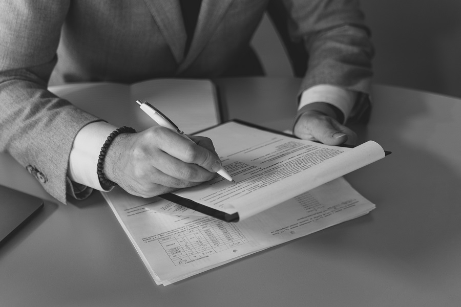 Regulating professions