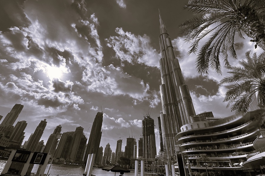 Dubai gets tough on private bankers