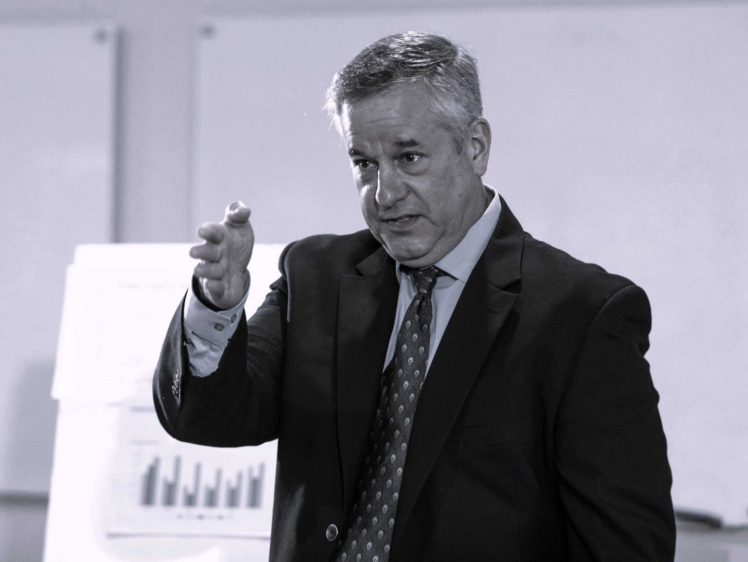 MATURE MAN AVAILABLE FOR SPEAKING, EASY TERMS